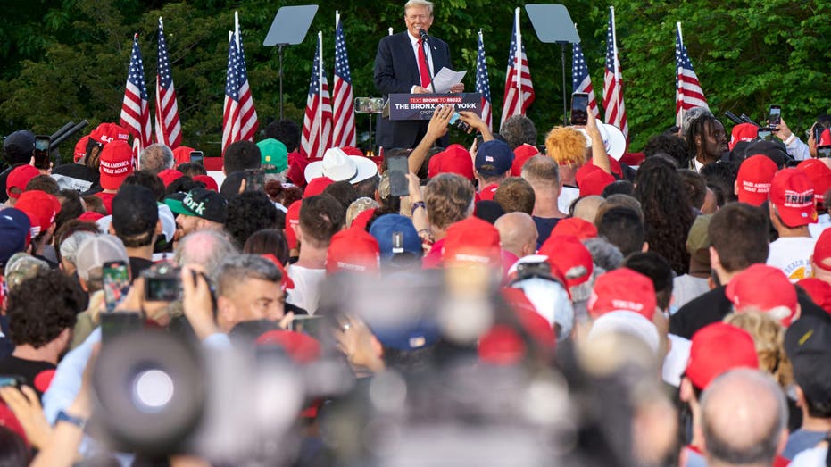 Bronx rallygoers reveal top 2 issues they believe will help Trump dominate in blue state