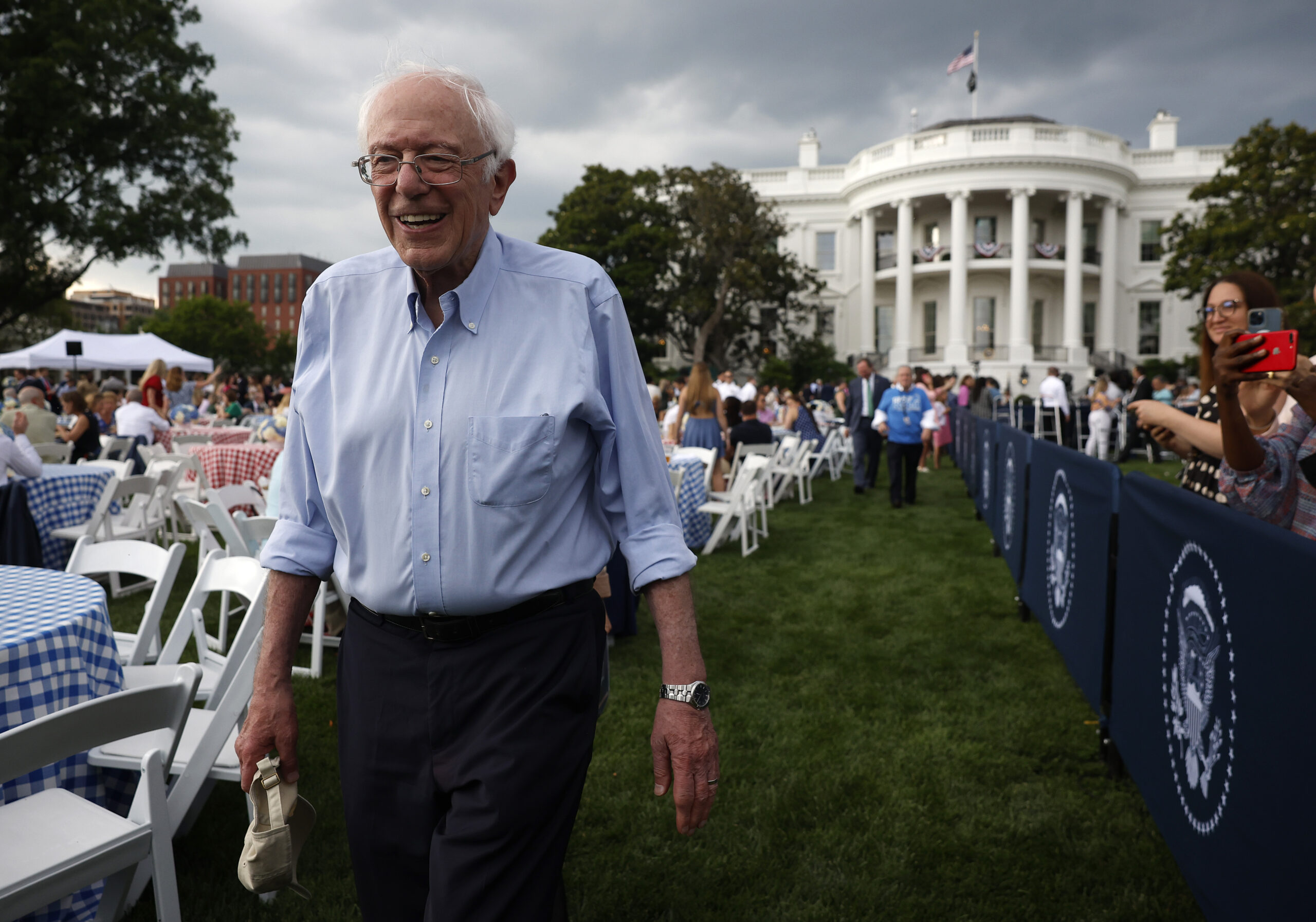 Bernie Sanders, 82, convinced ‘old’ President Biden, 81, ‘can clearly defeat’ Trump