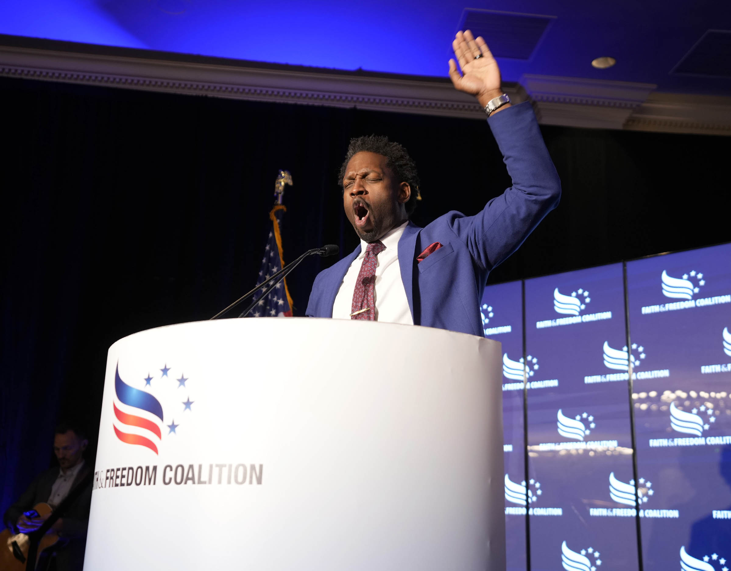 Detroit pastor Lorenzo Sewell won’t be preaching to the choir in his RNC speech