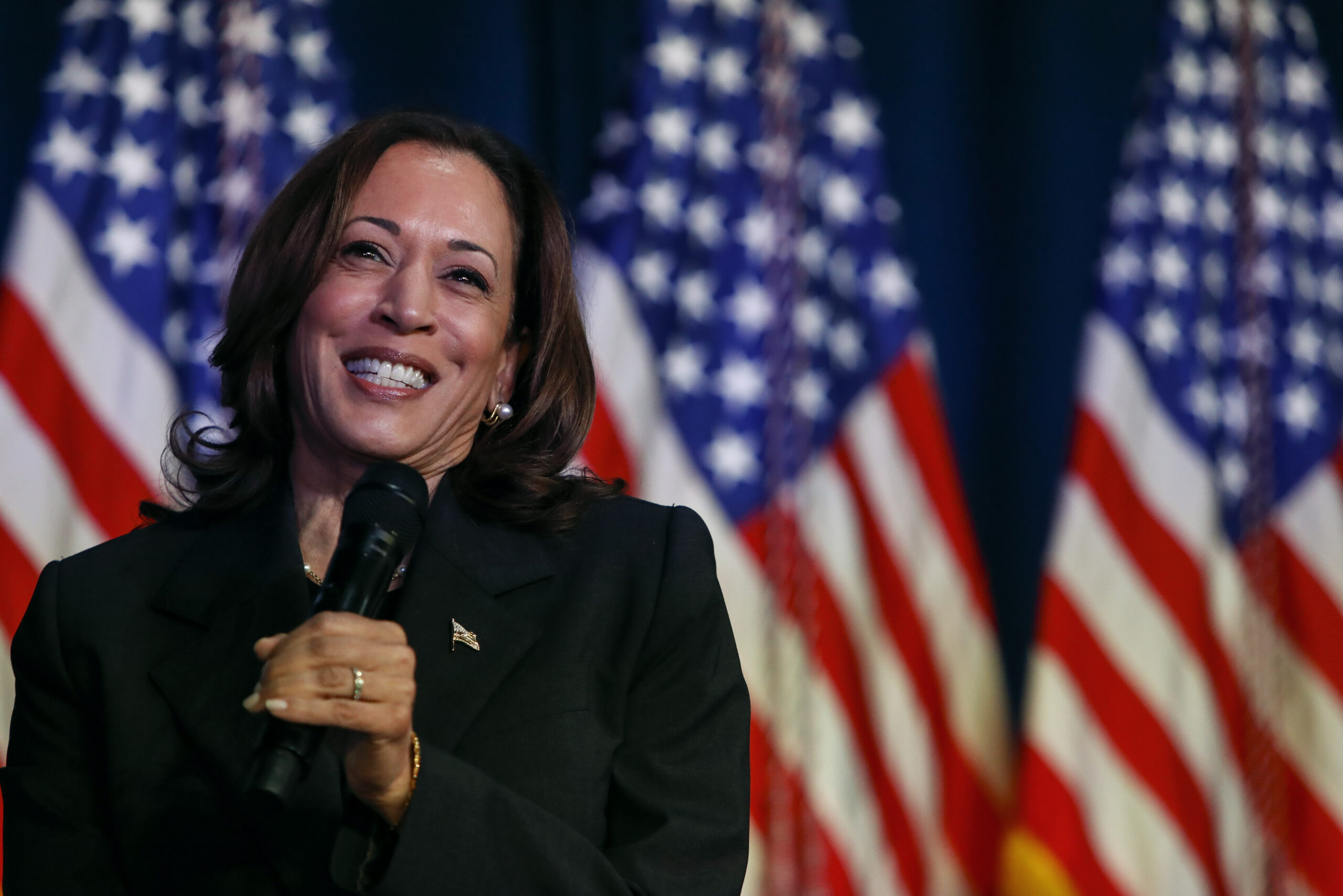 Michigan poll shows less than a percentage point separates Donald Trump, Kamala Harris — but no black support for former prez