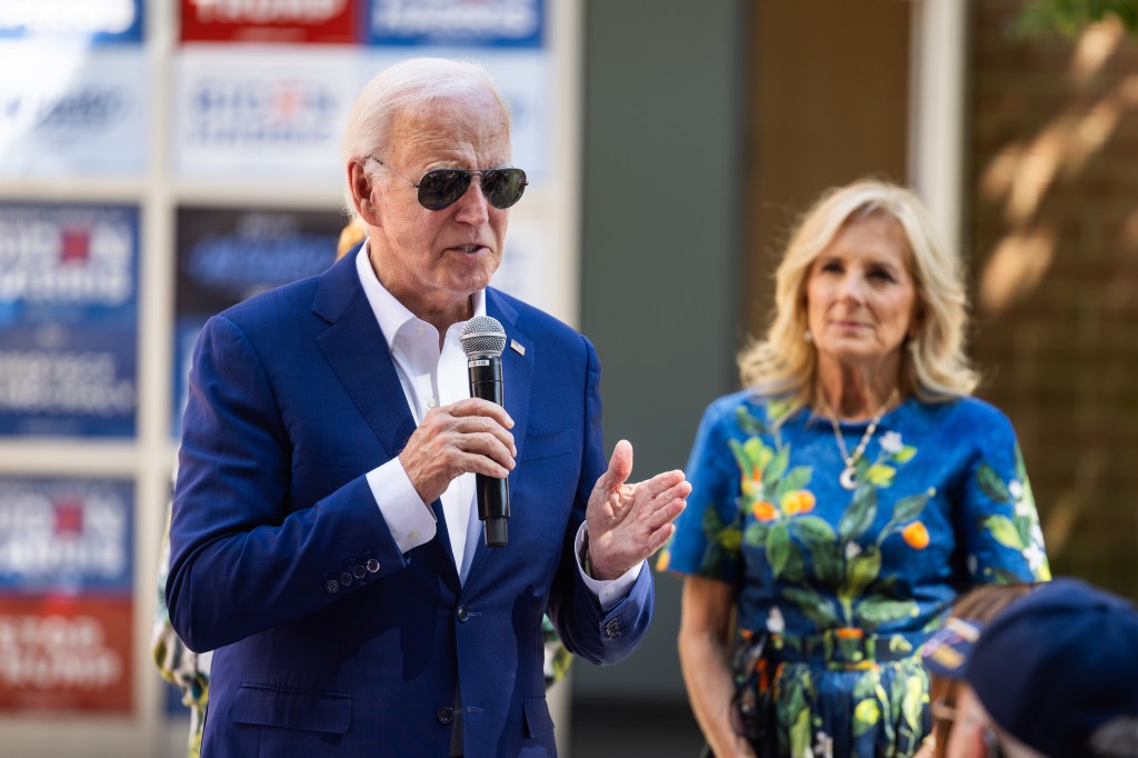 Desperate Biden pens letter to congressional Dems who want him to drop re-election bid: ‘Firmly committed’