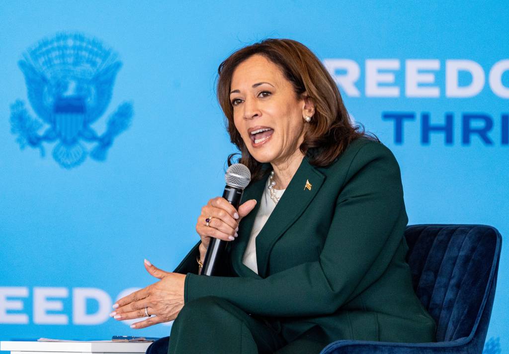 Wisconsin Dems endorse Harris less than 24 hours before she visits Milwaukee