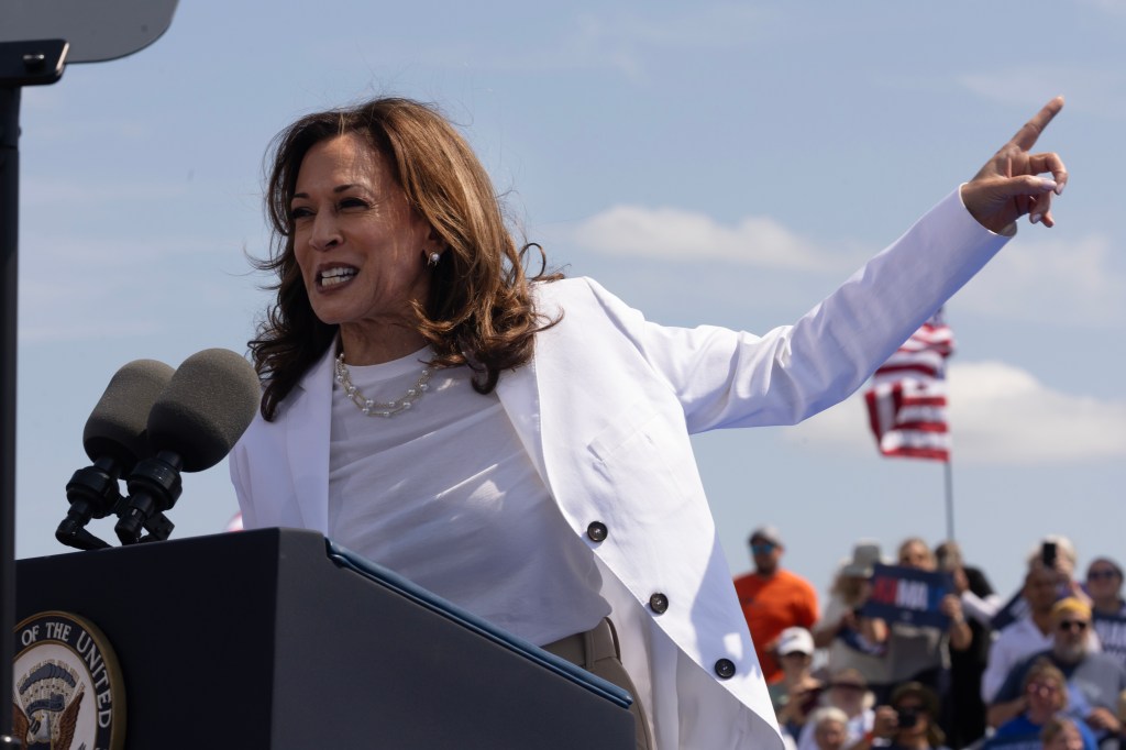 Kamala Harris scolds anti-Israel hecklers chanting ‘We Won’t Vote for Genocide!’ in Michigan: ‘If you want Donald Trump to win, then say that’