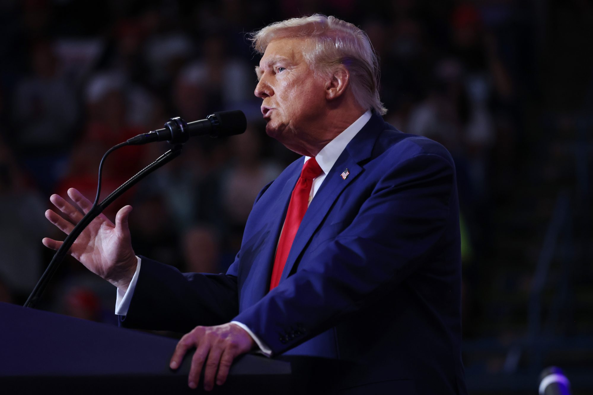 Trump tears into ‘Comrade Kamala’s’ socialist price-control plan: ‘Full Communist’