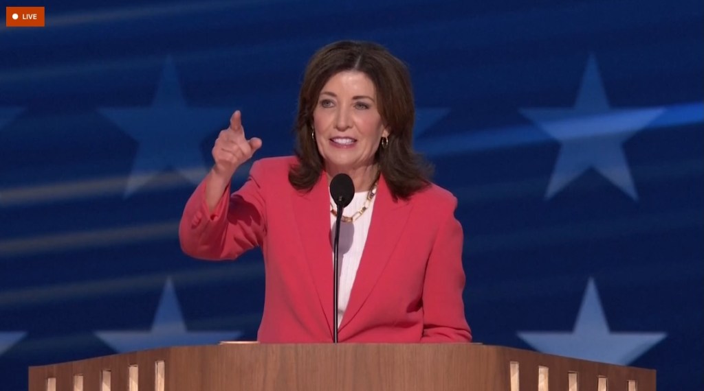 Gov. Hochul calls Kamala Harris ‘first president of the United States,’ makes awkward joke to Floridians in DNC speech