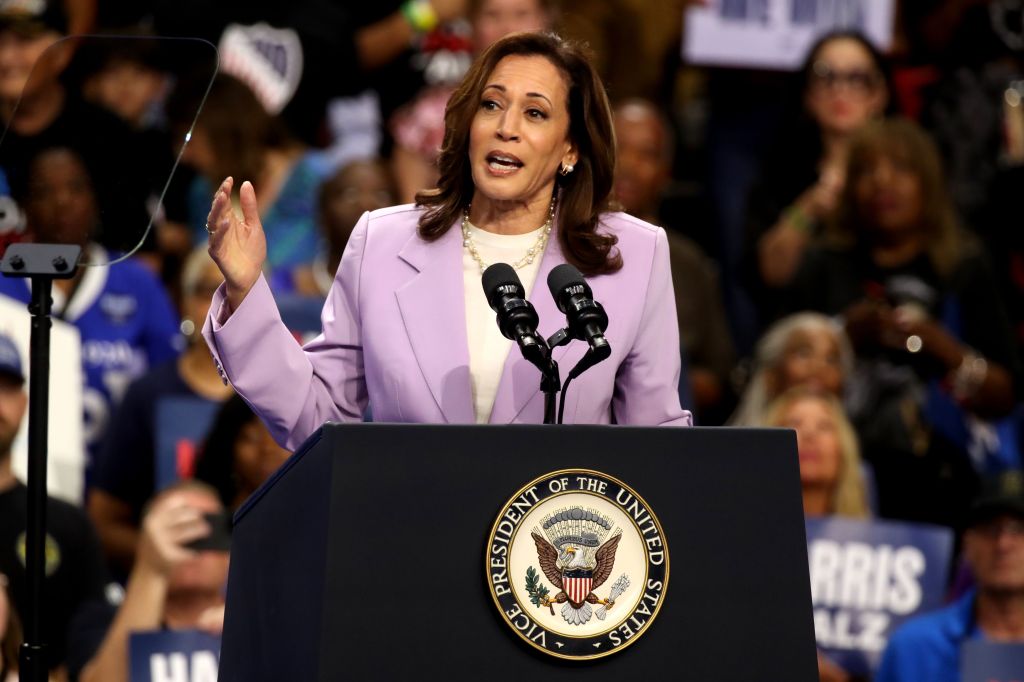 Harris ‘copies’ Trump’s no tax on tip policy at rally in hospitality-heavy Nevada