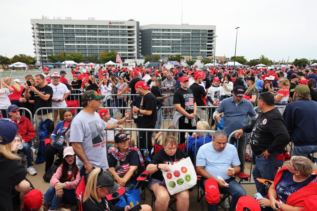 Cops shoot down bogus report of explosives found near Trump’s Long Island rally site