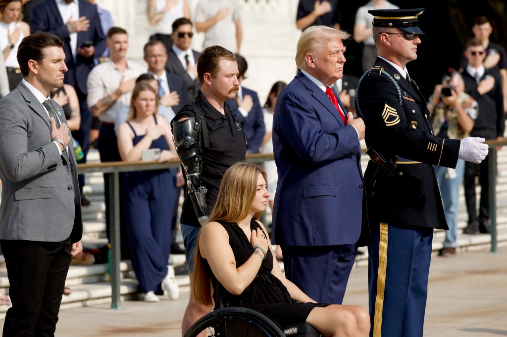 Decorated vet senator rips Kamala Harris, Biden for being AWOL as Trump consoled Gold Star families at Arlington