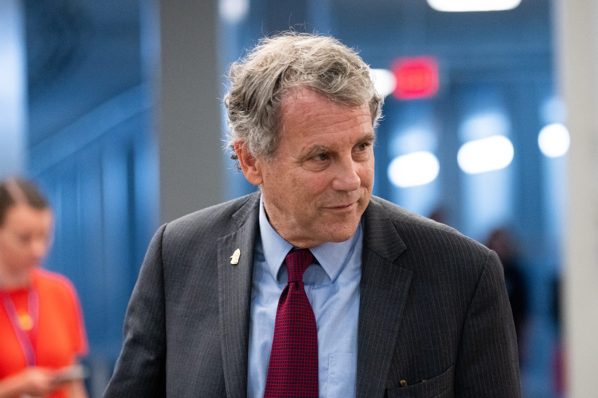 Sen. Sherrod Brown took campaign donations from Ohio woman who had been dead for months: records