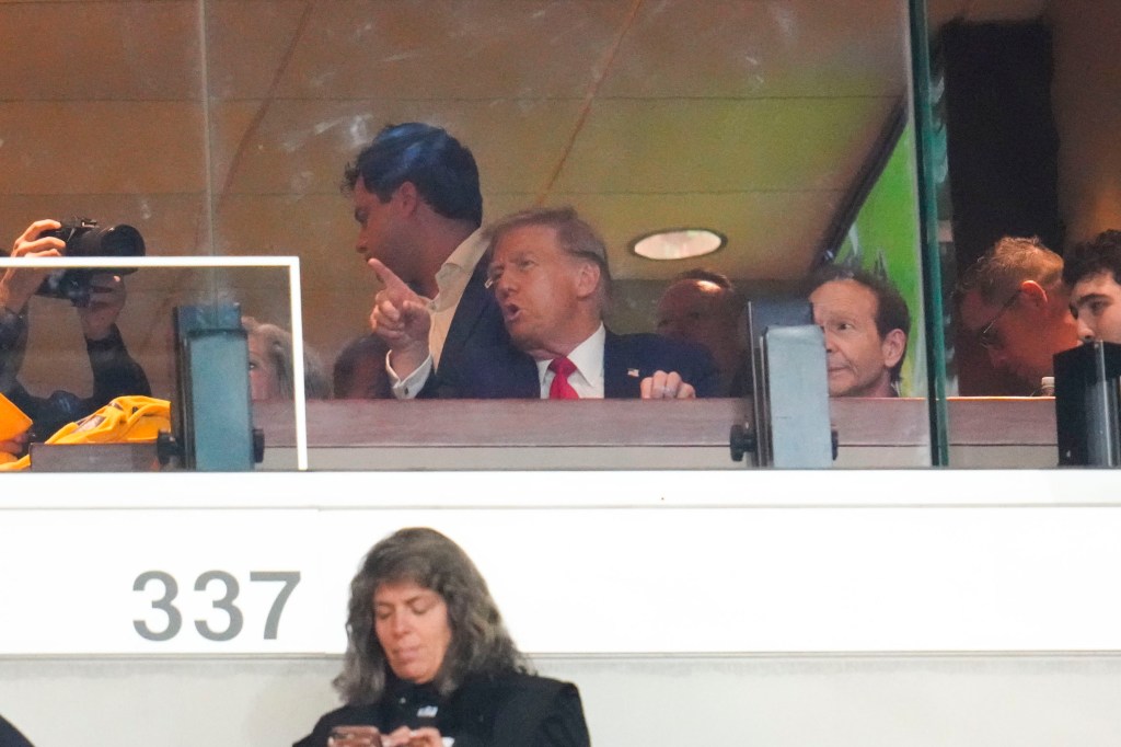 Donald Trump spotted at Jets-Steelers game, posts jacked-up pic of himself in Pittsburgh uniform