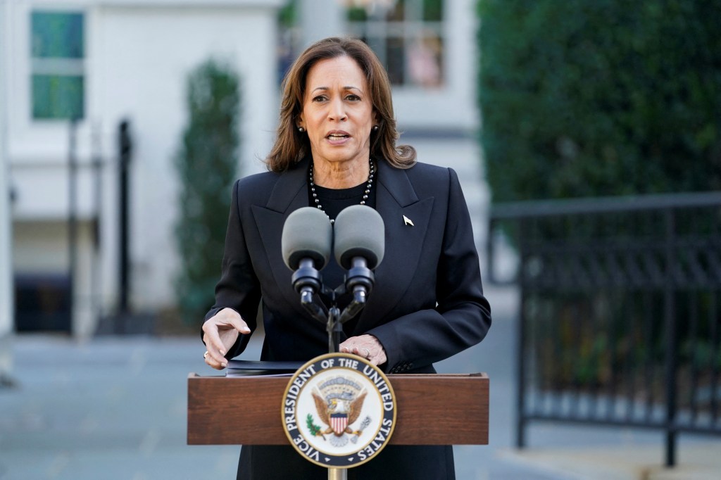 Kamala Harris leans on Dem heavyweights, stages media blitz as polls show her slipping against Trump