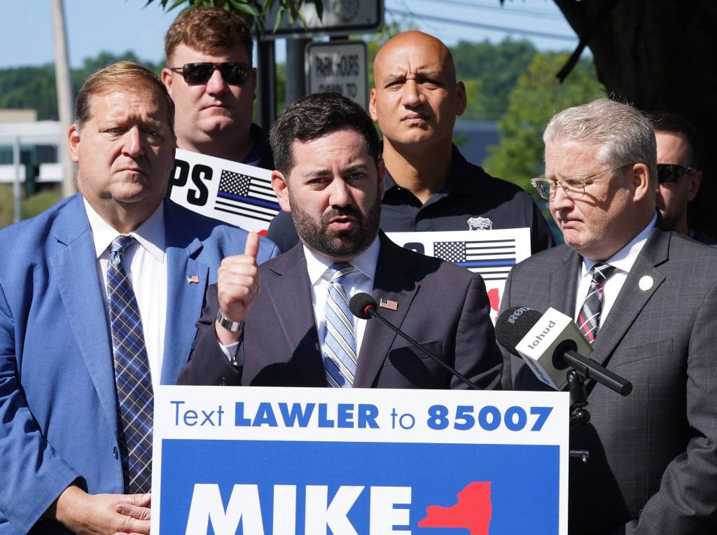 GOP Rep. Mike Lawler and Dem Mondaire Jones neck-and-neck in crucial NY house race: poll