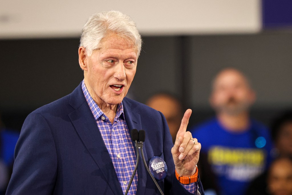 Bill Clinton leaves NC audience befuddled with bizarre Trump ‘impression’