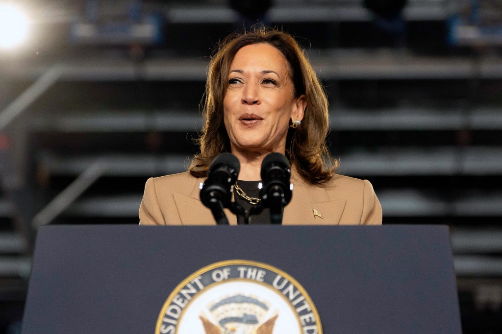 Kamala Harris returns to Arizona two weeks after border visit — but pivots to abortion