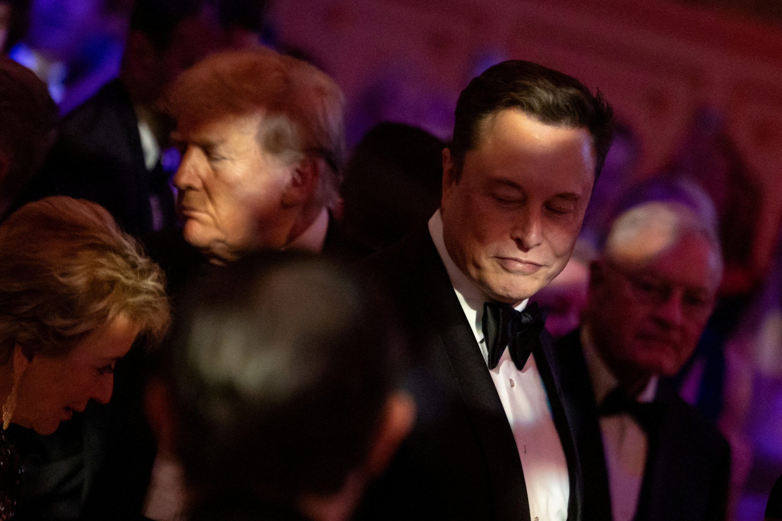 Elon Musk camps out in $2,000 suite at Mar-a-Lago while advising Trump: report